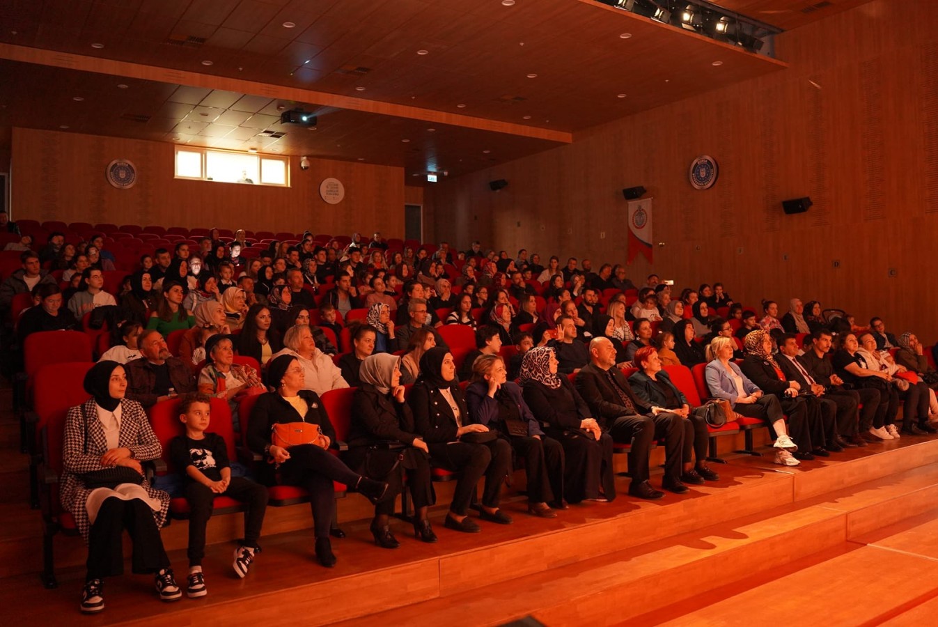 10 Kasım’da Orhangazi Kültür ve Gençlik Merkezinde Atatürk’ü Anma Programı