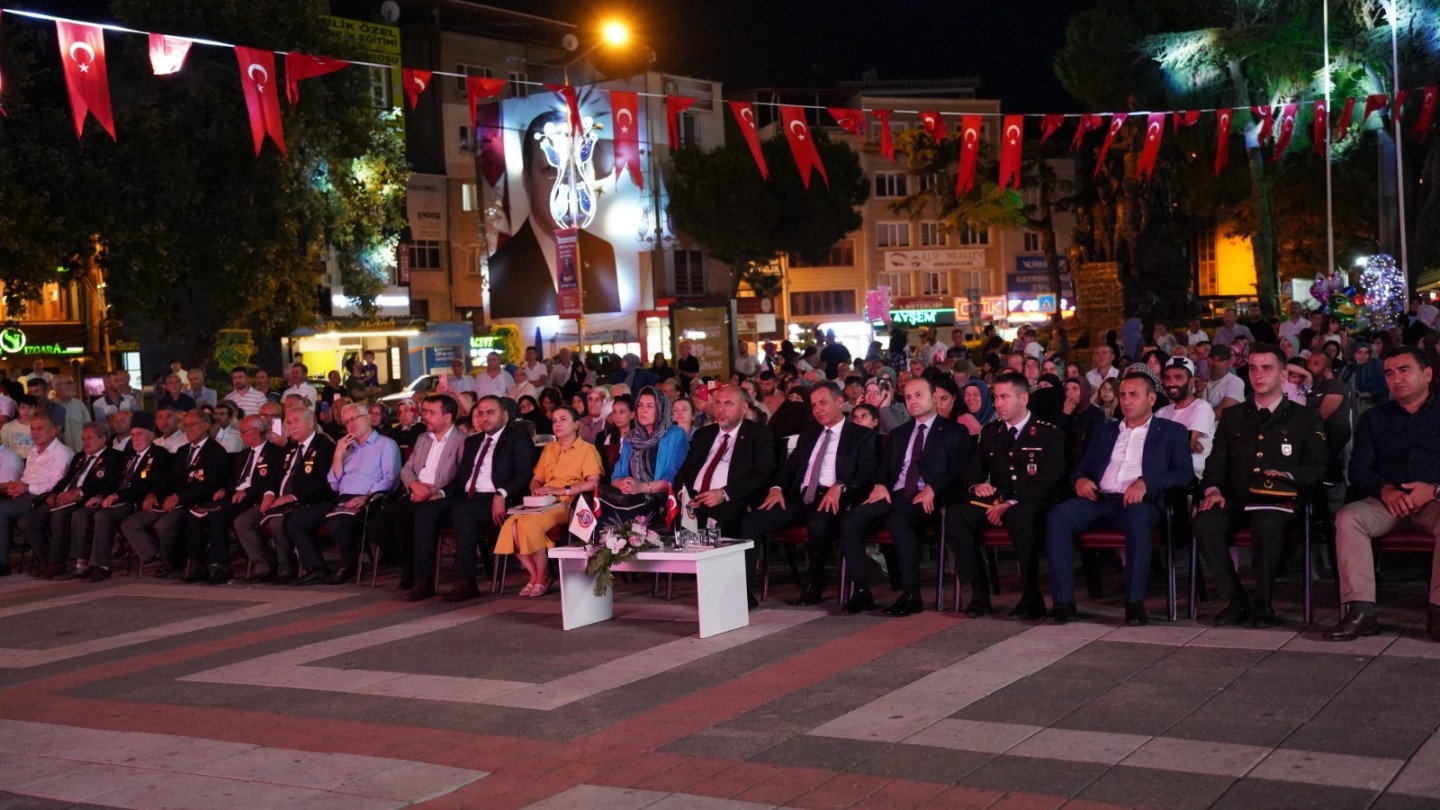 15 Temmuz Demokrasi ve Milli Birlik Günü Programına Büyük İlgi
