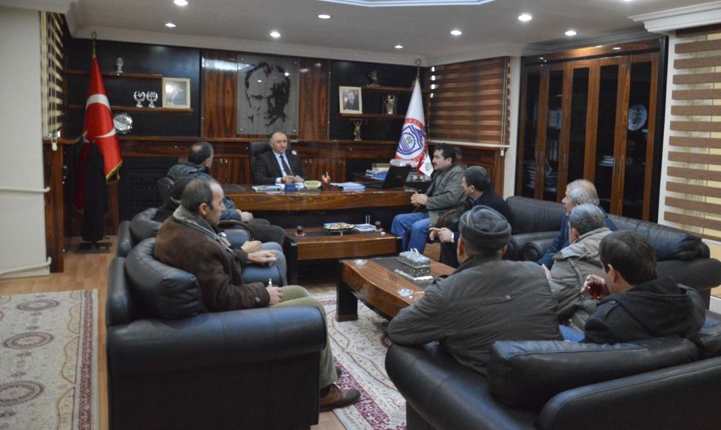 Orhangazi Damperli Taşıyıcılar Kooperatifi Yönetimini, Belediye Başkanı Neşet Çağlayan’ı Makamında Ziyaret Etti 