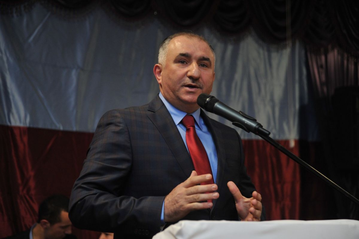 Belediye Başkanı Neşet Çağlayan, Trabzonlular Derneğinin Düzenlediği Geceye Katıldı 