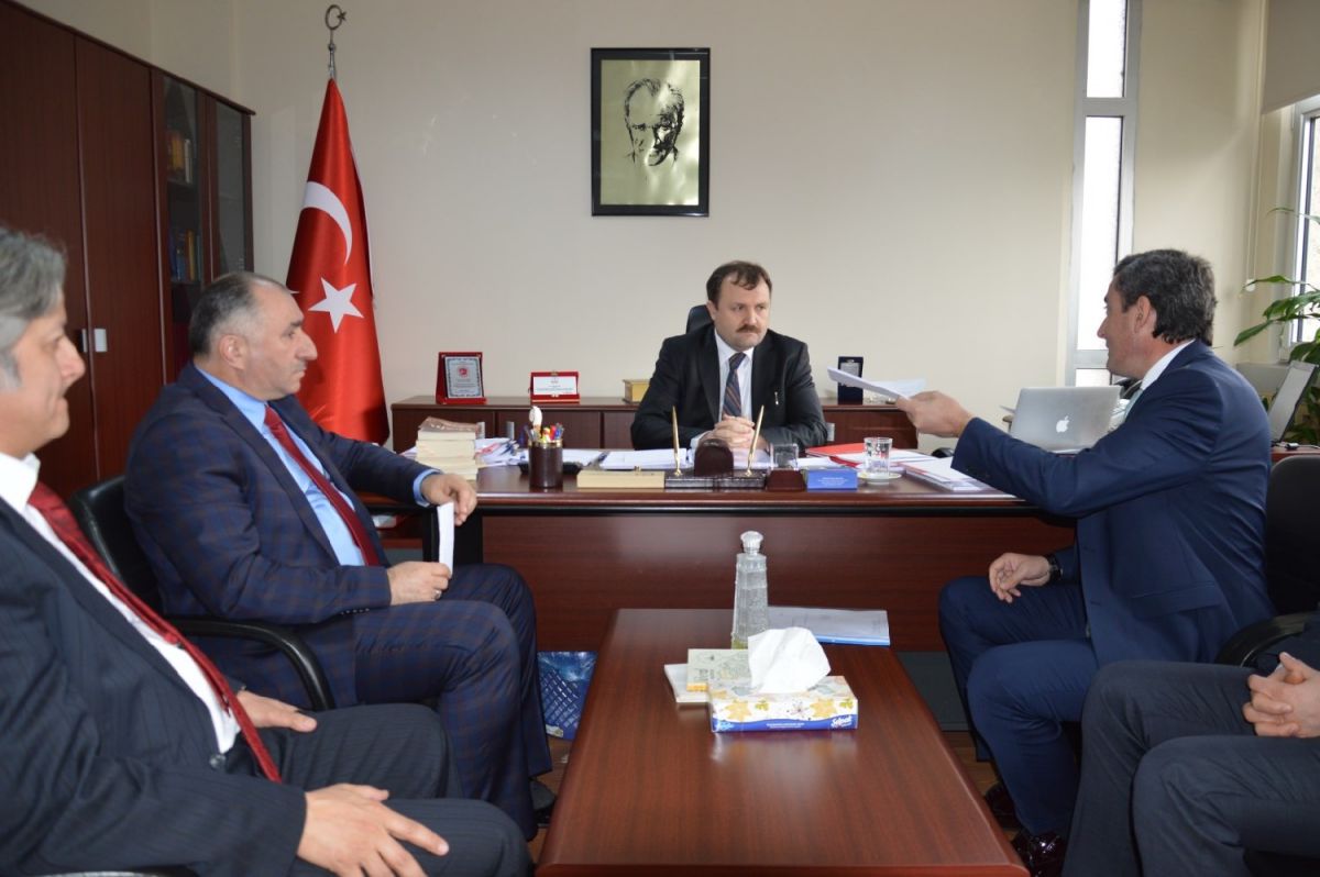 Huzurevi Binasının Yurt Binasına Dönüştürülmesi ile İlgili Belediye Başkanı Neşet Çağlayan, Milli Eğitim Bakanlığı Strateji Geliştirme Daire Başkanı Veysel Erdel İle Bir Araya Geldi 