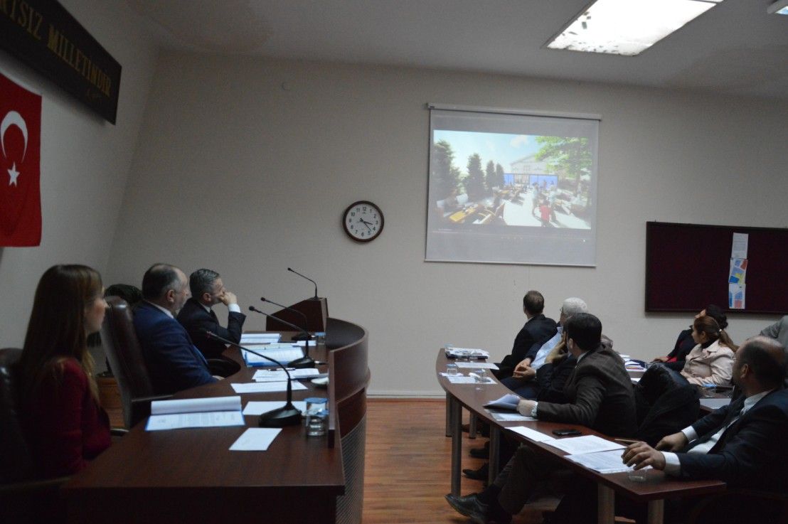 Belediye Meclis Toplantısında “Hanımlar Lokali”nin Projesiyle İlgili Sunum Yapıldı 