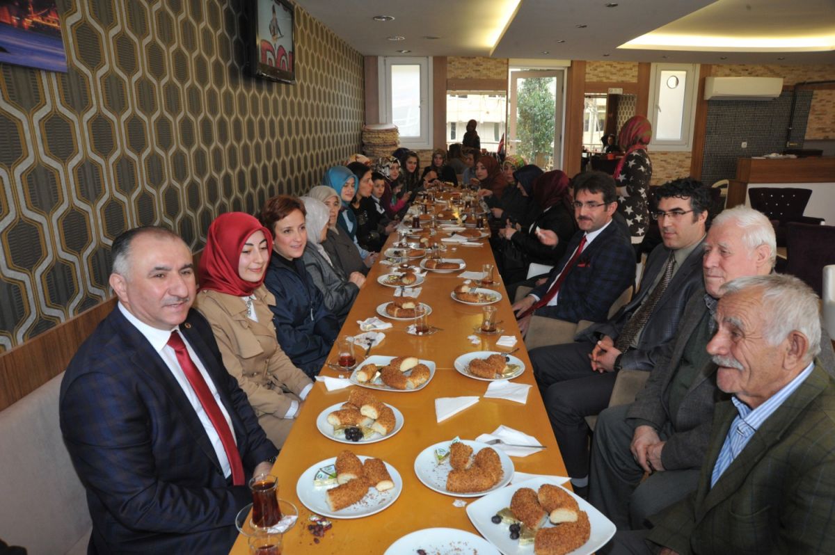 Başkanımız Şehit Aileleri İle Kahvaltıda Buluştu 