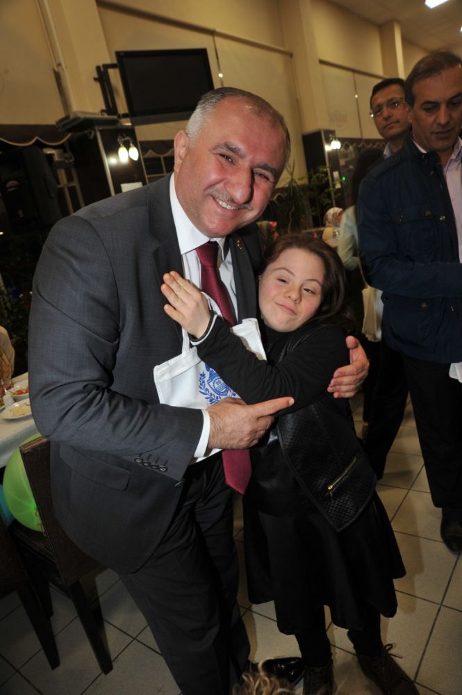 Belediye Otizim Farkındalık Günü Programı düzenledi 