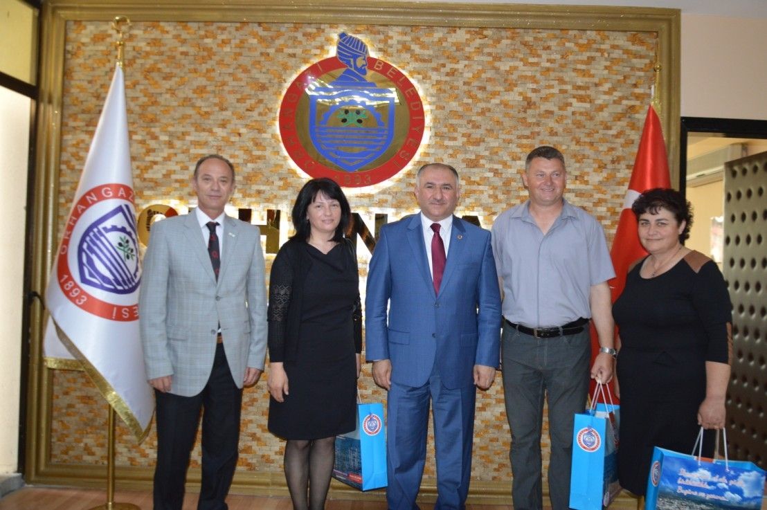 VİNİCA'DAN GELEN KONUKLAR BAŞKANI ZİYARET ETTİ 