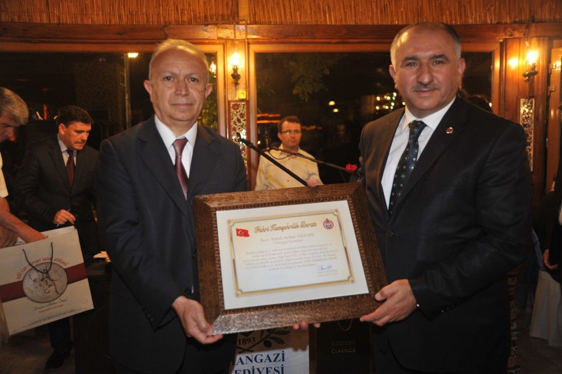 Orhangazi Kaymakamı'na veda yemeği 