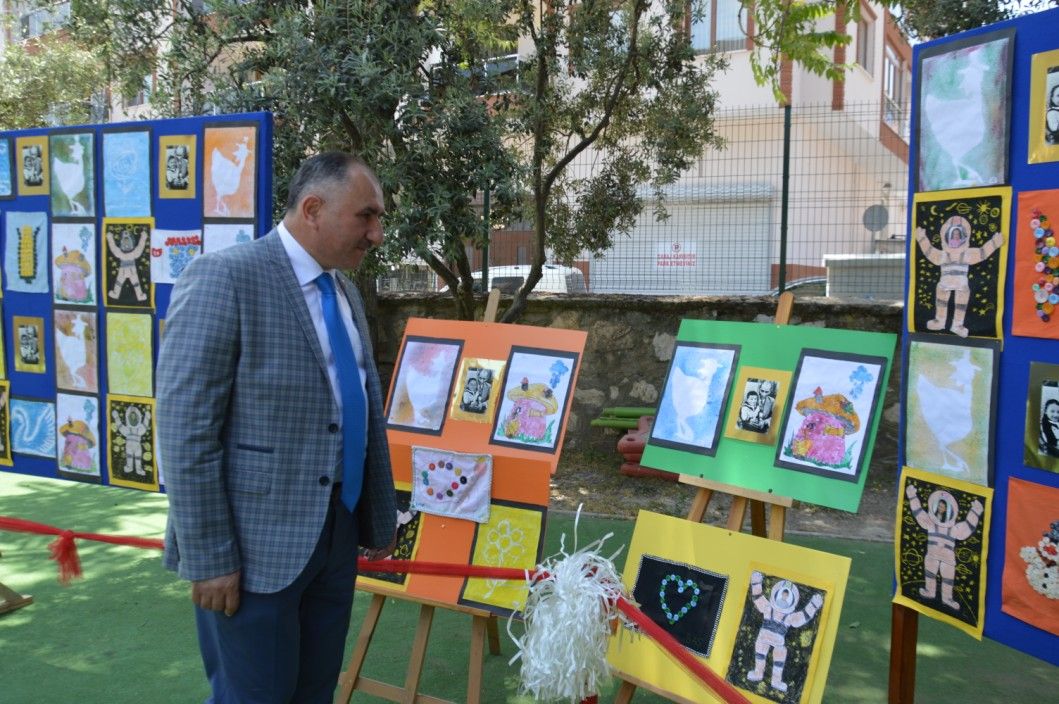 Atatürk okulu sergi ziyareti 