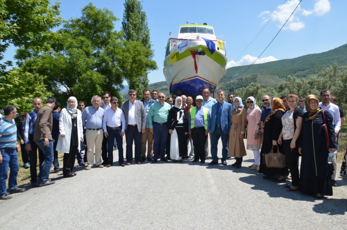 AKŞEMSEDDİN KARADAN İZNİK GÖLÜNE ULAŞTI 