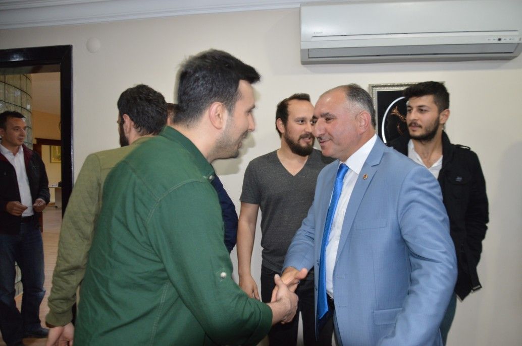 Koliva'dan Belediye Başkanı Neşet Çağlayan'a Ziyaret 