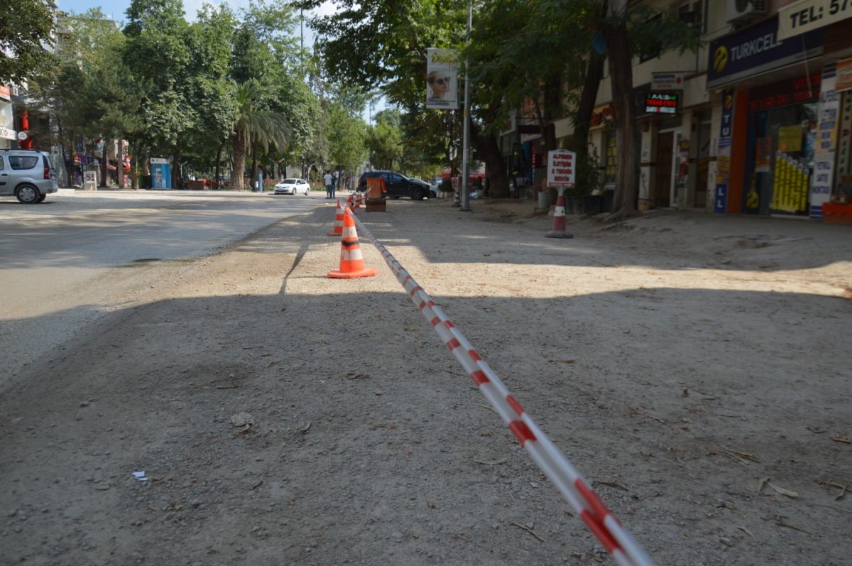 KALDIRIM ÇALIŞMALARI BAŞLIYOR 