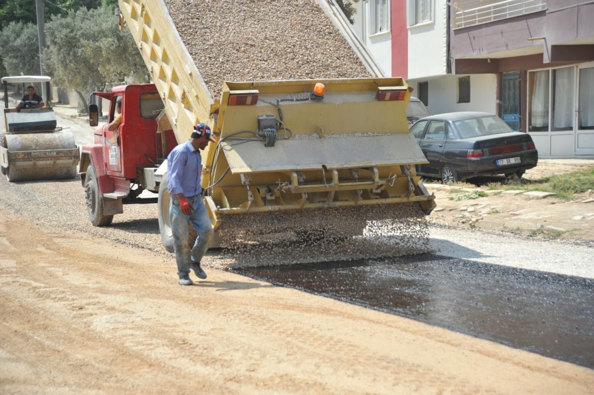 NADIR YOLU ASFALTLANDI 