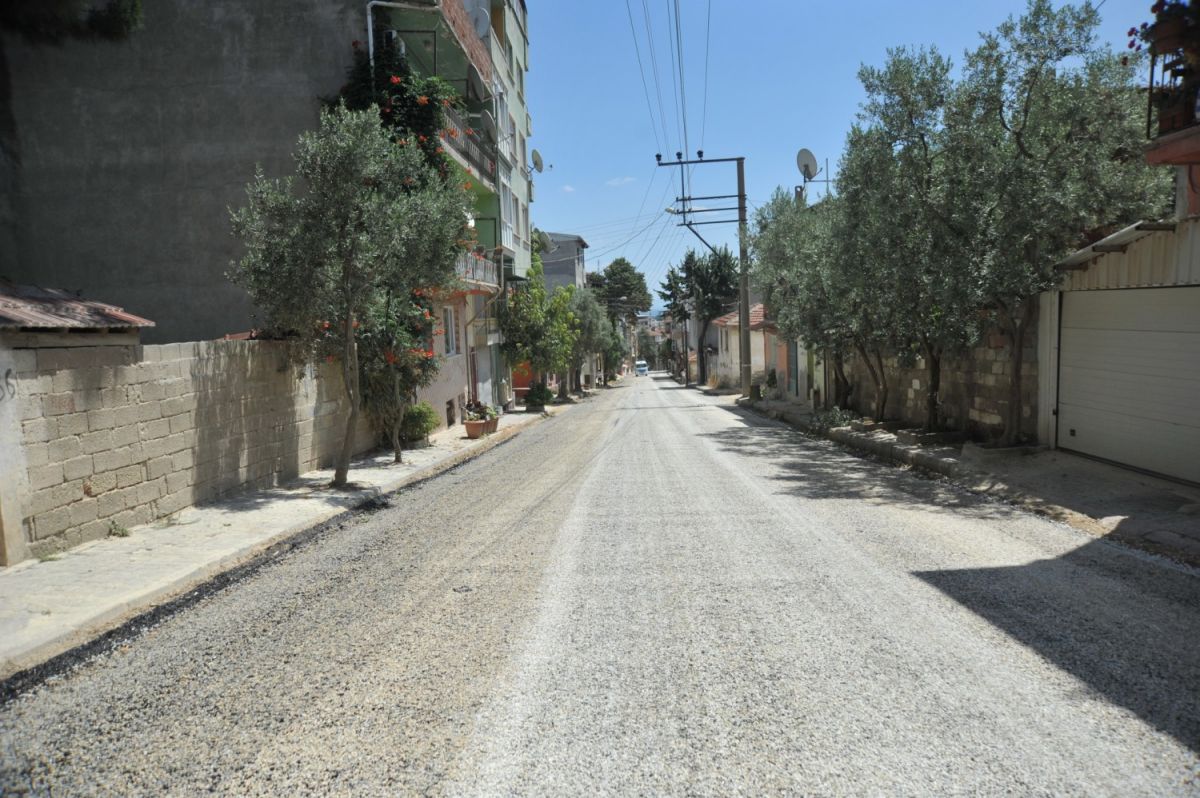 HÜRRİYET MAHALLESİ ASFALT ÇALIŞMALARI BAŞLADI 