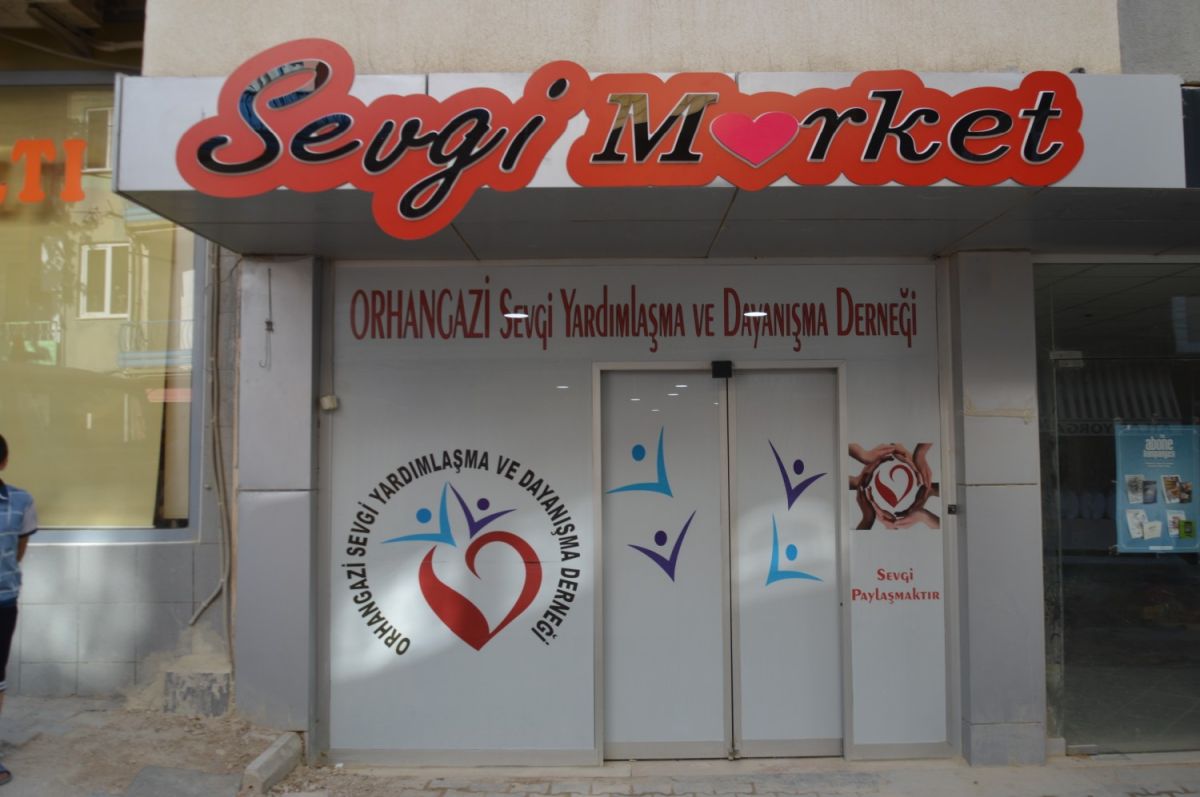 SEVGİ MARKETİ AÇILIYOR 