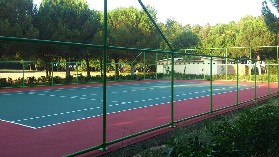 TENİS KORTU İNŞAATI TAMAMLANDI 