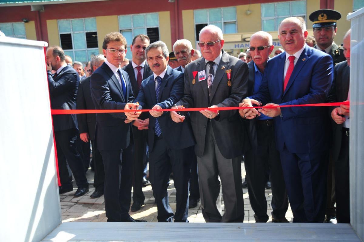 ŞEHİTLİK AÇILIŞ TÖRENİYLE AÇILDI 