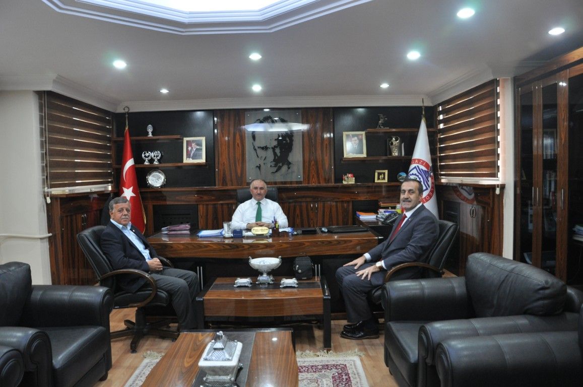 İLÇE SPOR MÜDÜRÜ BAŞKANI MAKAMINDA ZİYARET ETTİ 