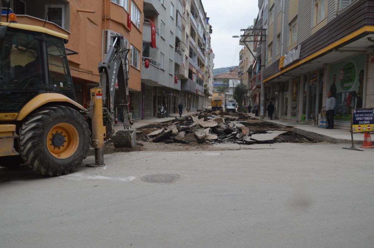 ASFALT ÇALIŞMALARI TEKKE MAHALLESİNDE 