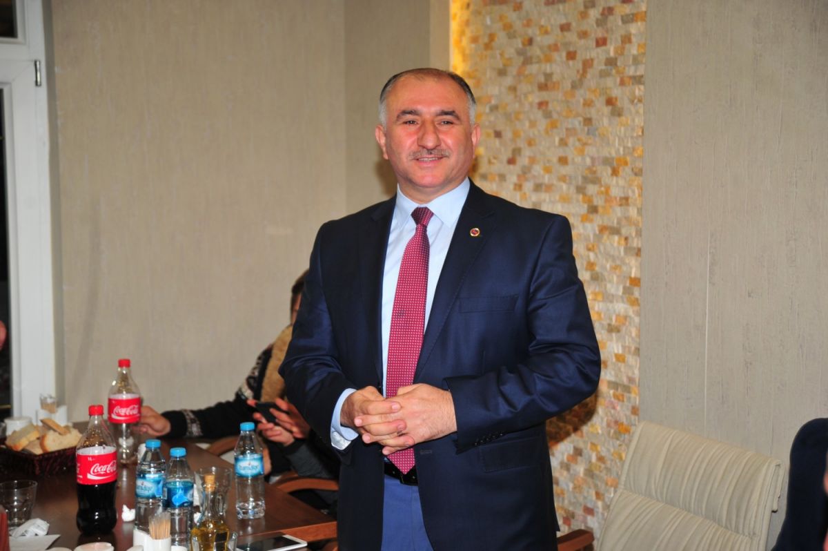 BAŞKAN ÇAĞLAYAN HALKOYUNLARI GRUBU İLE BİR ARAYA GELDİ 