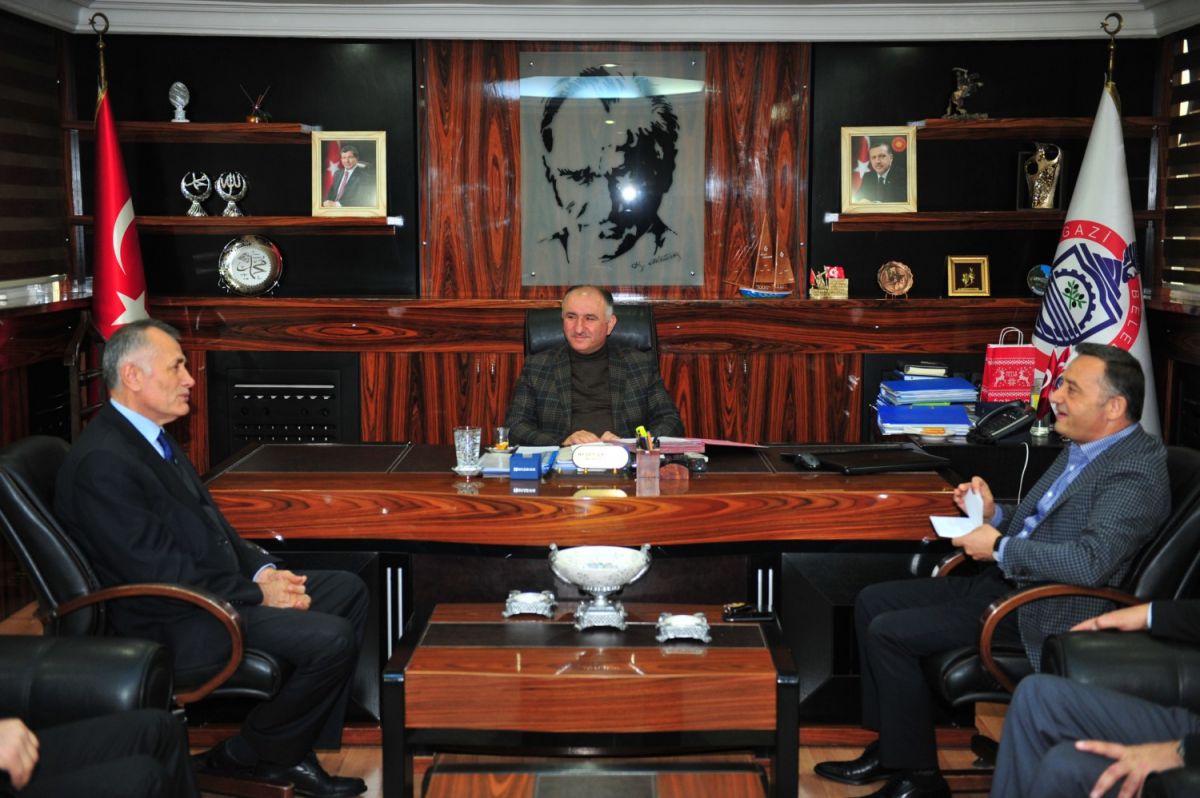 BAŞKAN ÇAĞLAYAN ÜNİVERSİTE İÇİN OTSO VE ASİL ÇELİK İLE BİR ARAYA GELDİ 