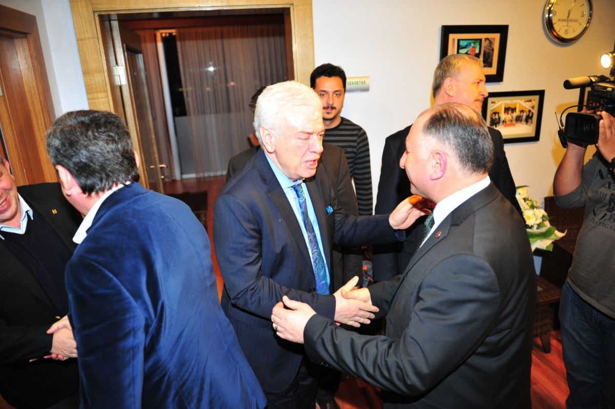 ÇAĞLAYAN BURSASPOR YÖNETİMİNE ZİYARET ETTİ 