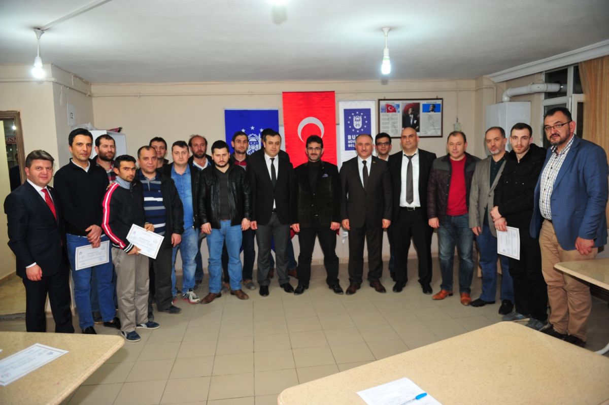 BAŞKAN CNC KURSİYERLERİ SERTİFİKA TÖRENİNE KATILDI 