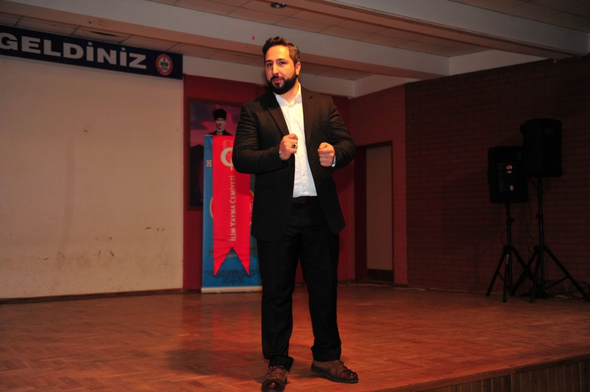 ÖĞRENCİLERE MOTİVASYON SEMİNERİ 