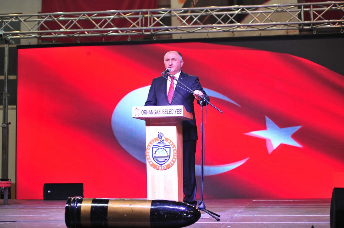 ÇANAKKALE ZAFERİ İÇİN MUHTEŞEM GECE 