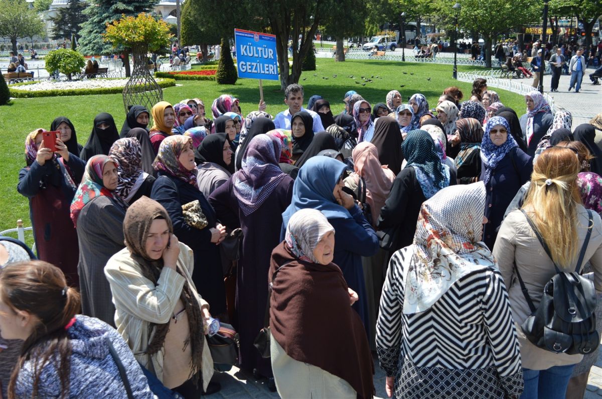 BELEDİYEMİZDEN ANNELER İÇİN İSTANBUL GEZİSİ DÜZENLEDİ 