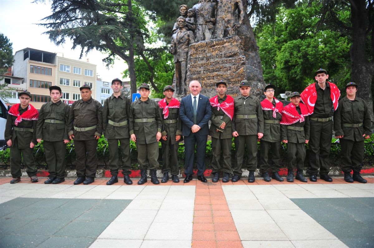 CAĞLAYAN ENGELLİ ASKERLERİ BİRLİKLERİNE UĞURLADI 