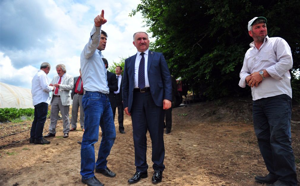 BAŞKAN ÇİLEK KÖYÜ MAHMUDİYE'Yİ ZİYARET ETTİ 