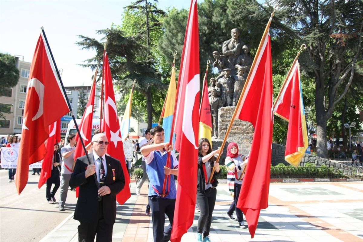19 MAYIS GENÇLİK VE SPOR BAYRAMI COŞKUYLA KUTLANDI 