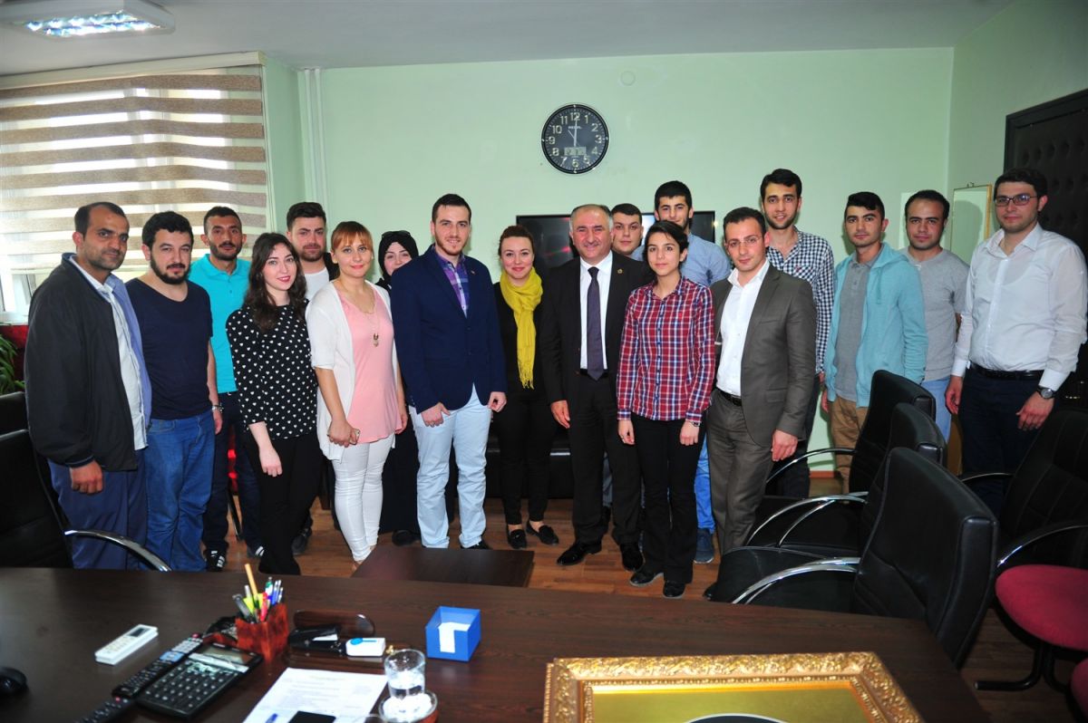 AK GENÇLİKTEN ÇAĞLAYAN'A ZİYARET 