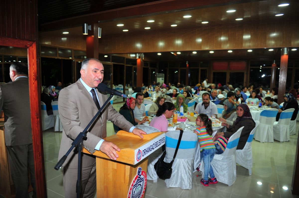 BAŞKAN ÇAĞLAYAN ENGELLİ AİLELERİ İLE İFTAR PROGRAMINDA BİR ARAYA GELDİ 