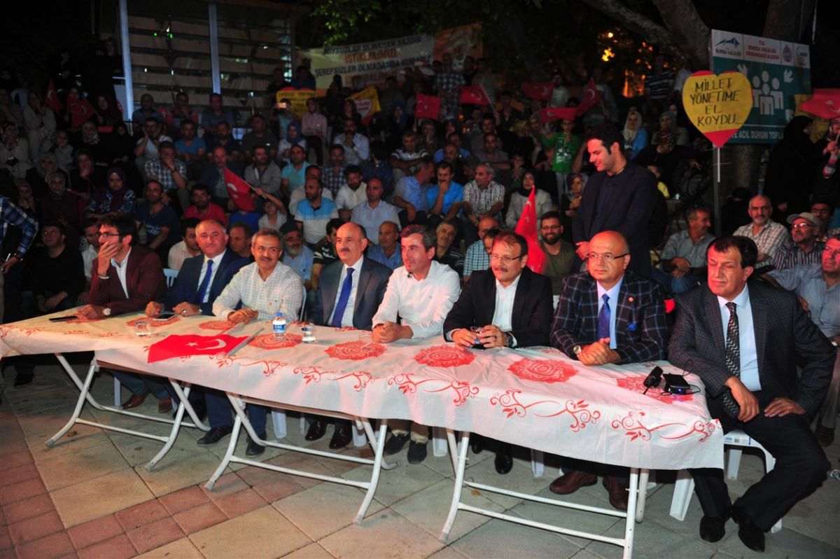 DEMOKRASİ NÖBETİNDE 9.GÜNDE ALAN TARİHİ BİR GÜN DAHA YAŞAD 