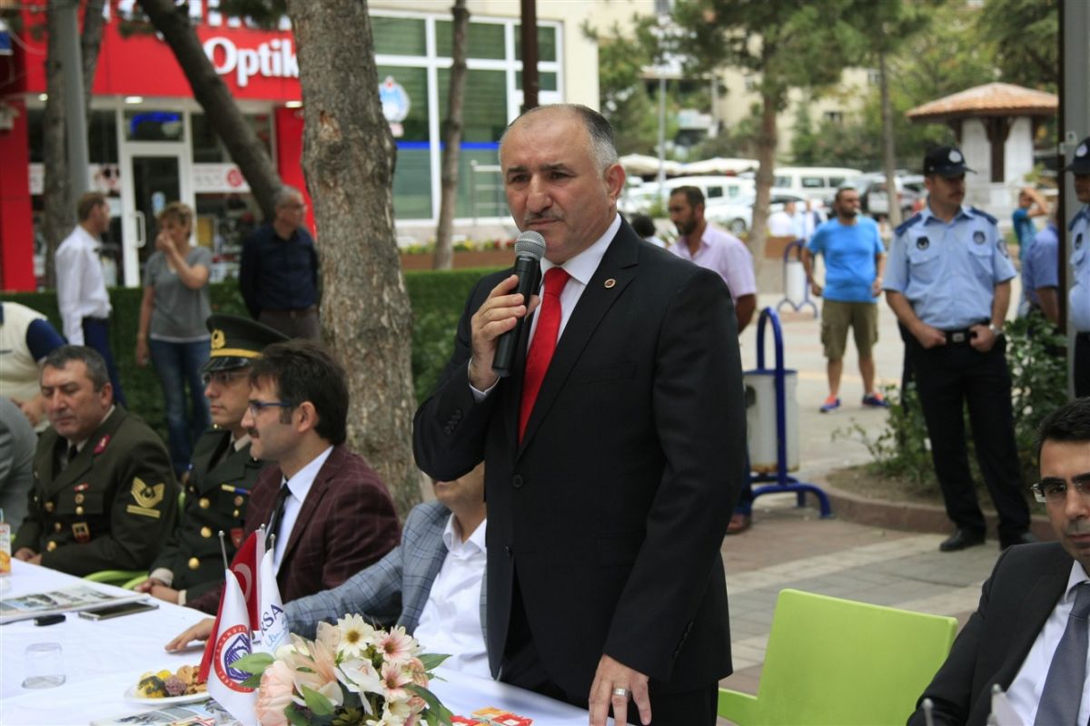 RESMİ BAYRAMLAŞMA PROGRAMI GERÇEKLEŞTİ 