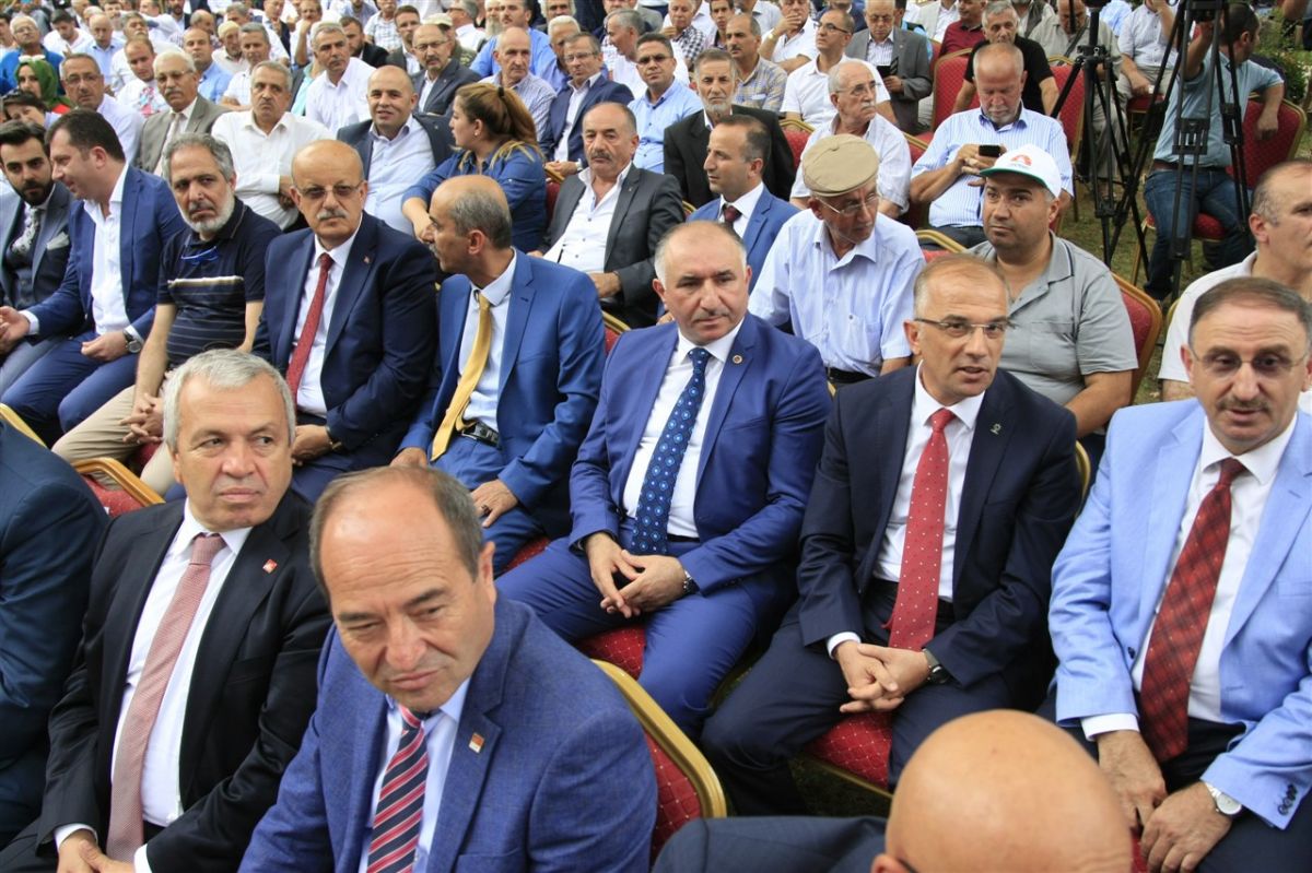 BAŞKAN ÇAĞLAYAN AK PARTİ İL BAŞKANLIĞININ BAYRAMLAŞMA PROGRAMINA KATILDI 