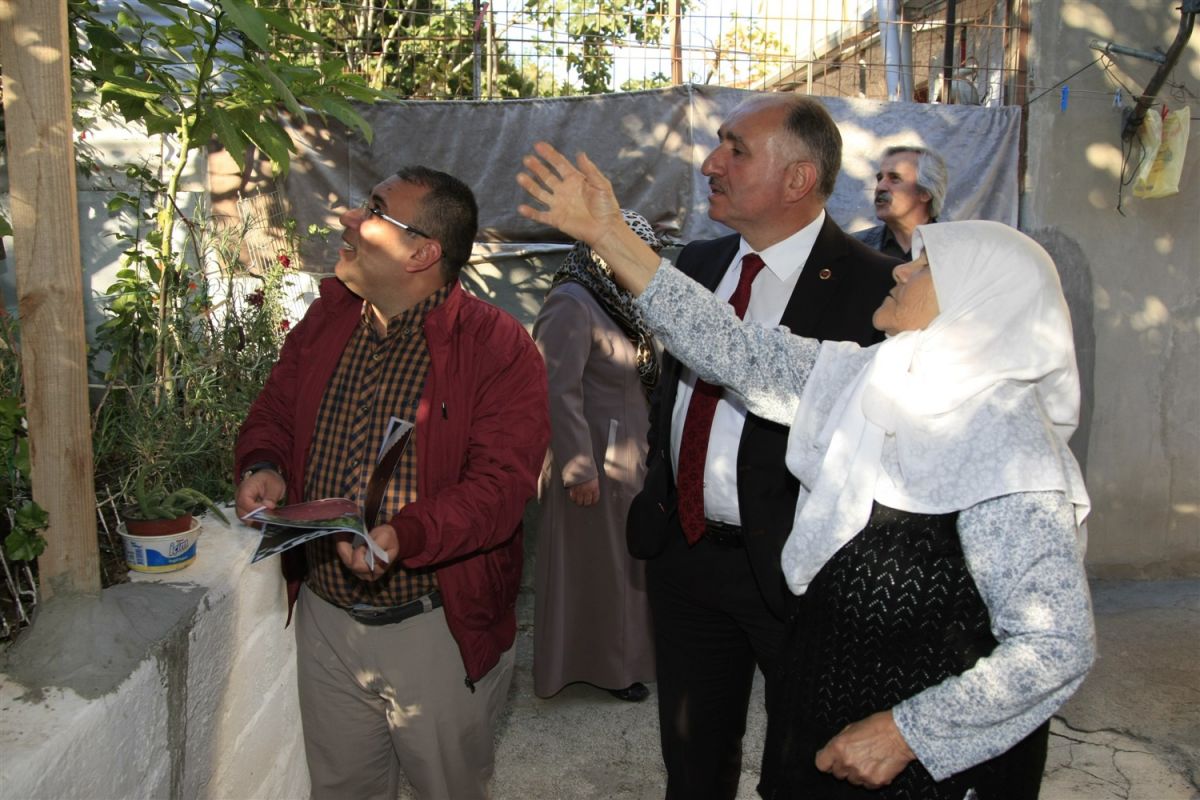 BELEDİYEMİZ SOSYAL YARDIMLAR KAPSAMINDA EV ONARIMLARINI SÜRDÜRÜYOR 