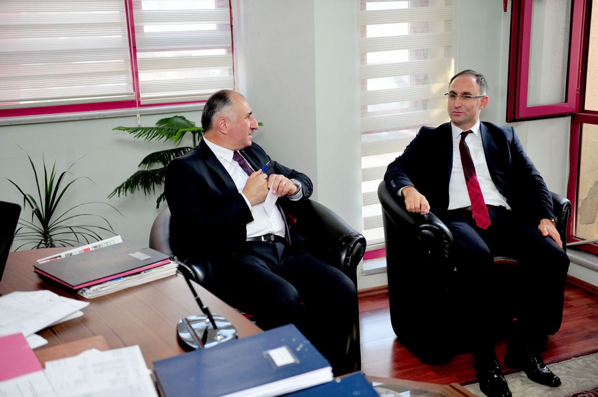 BAŞKAN ÇAĞLAYAN, GENÇLİK HİZMETLERİ VE SPOR İL MÜDÜRÜNÜ ZİYARET ETTİ 