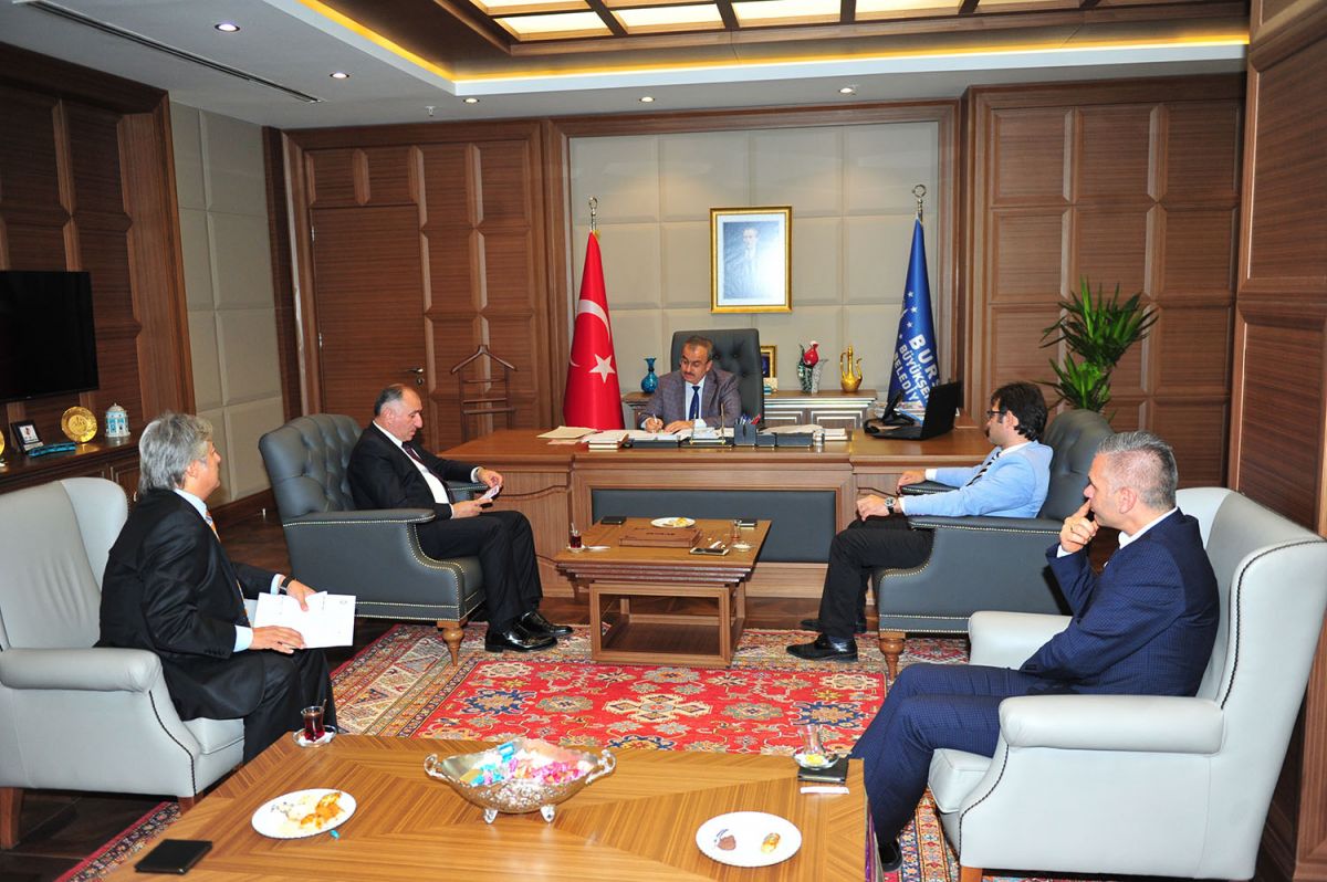 BAŞKAN ÇAĞLAYAN'DAN BÜYÜKŞEHİR GENEL SEKRETERİNE HAYIRLI OLSUN ZİYARETİ 