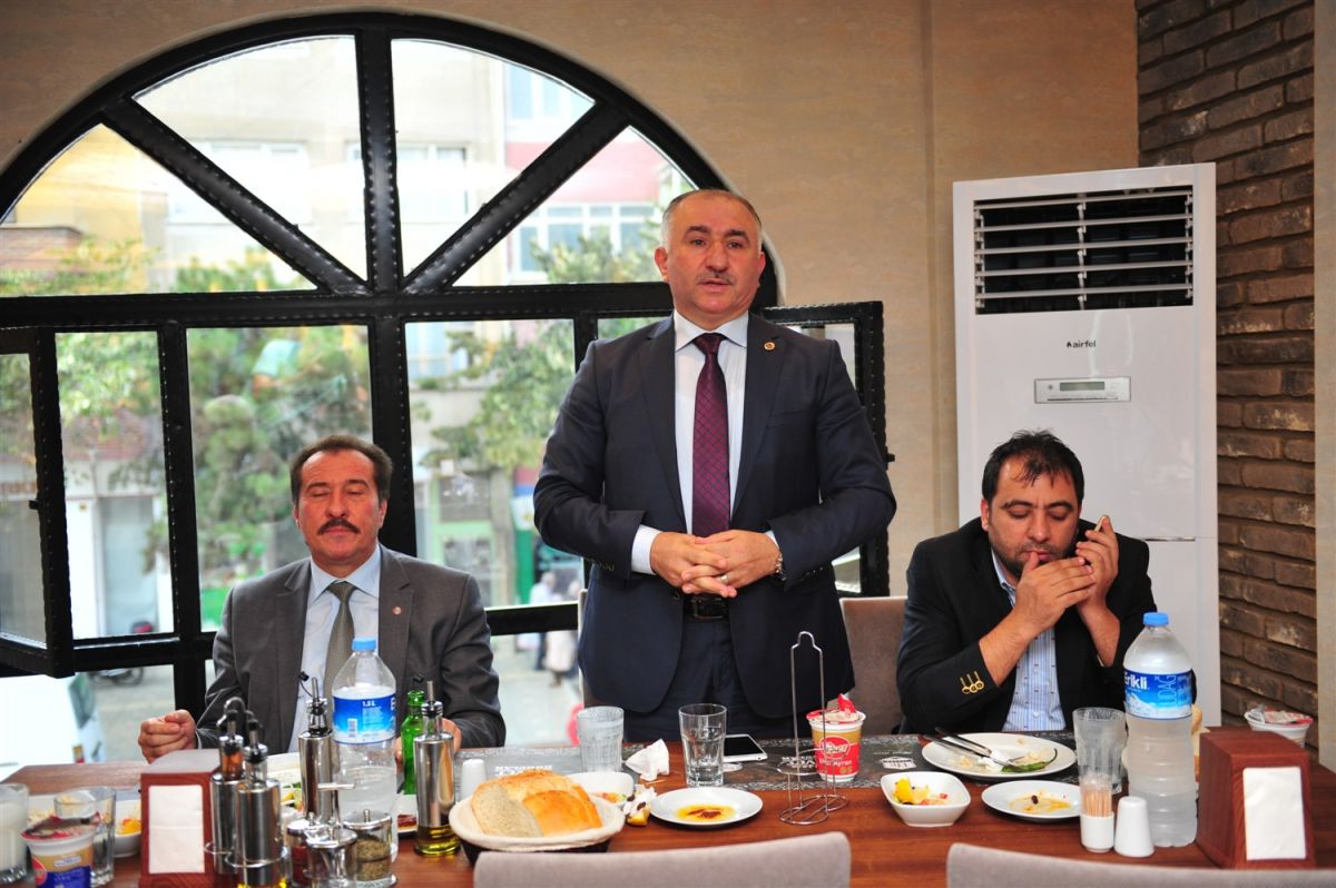 BAŞKAN ÇAĞLAYAN, DİN GÖREVLİLERİ İLE YEMEKTE BİR ARAYA GELDİ 