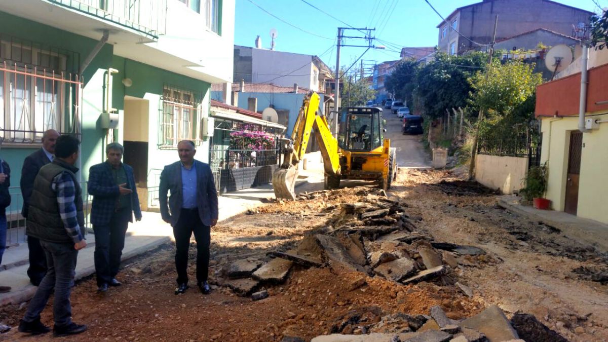 HÜRRİYET MAHALLESİNDE ASFALT ÇALIŞMALARI BAŞLIYOR 