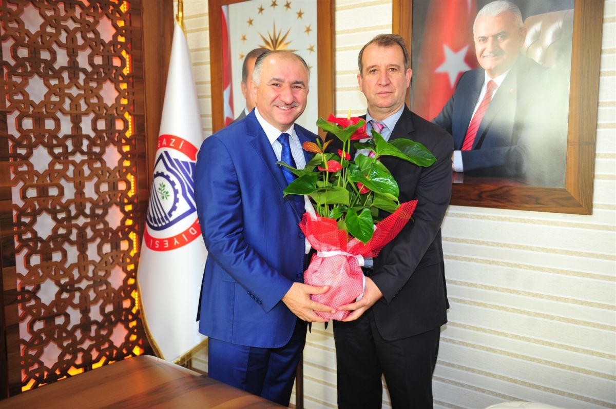 MUHTARLARDAN ÇAĞLAYAN'A ZİYARET 