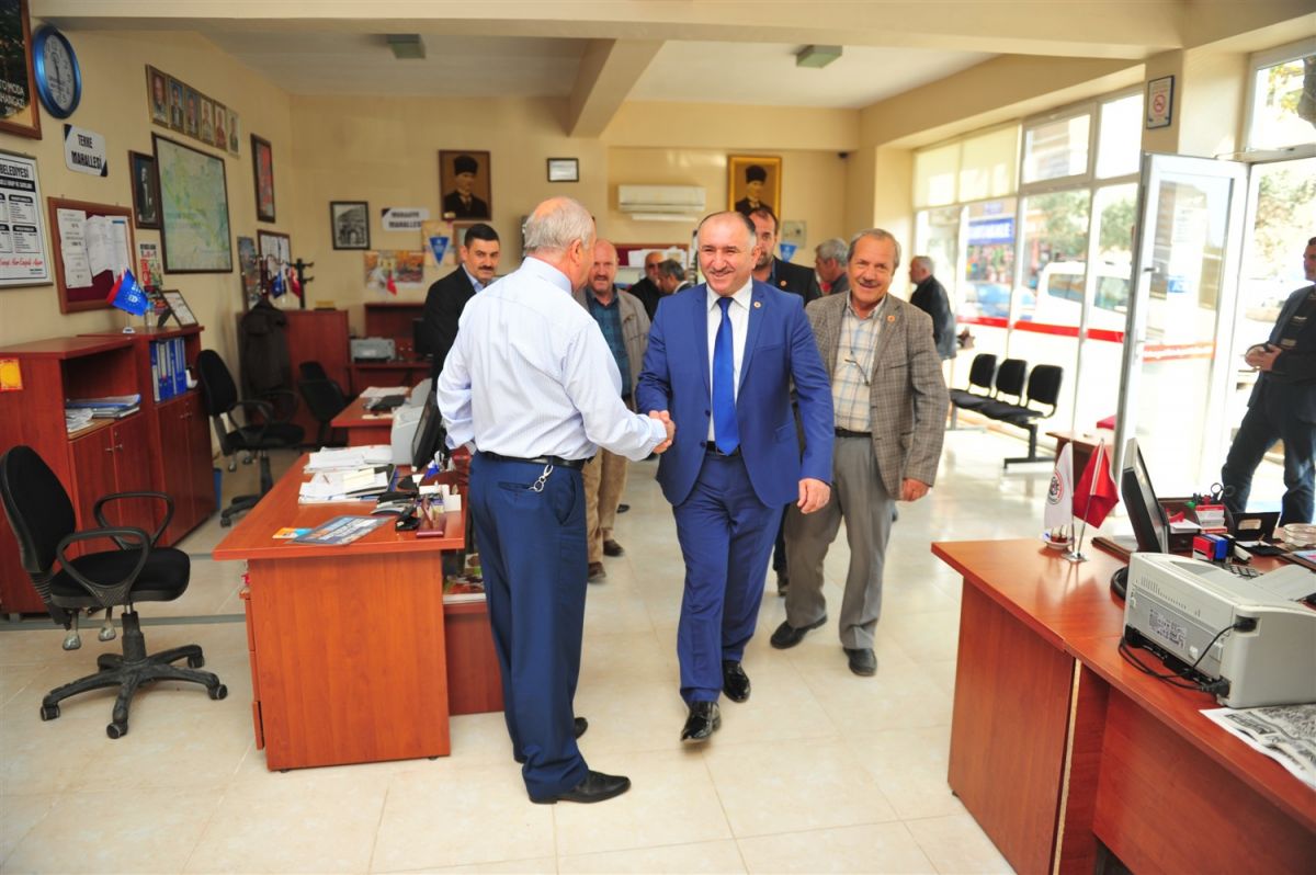 BAŞKAN ÇAĞLAYAN MUHTARLARLA BİR ARAYA GELDİ, FESTİVALİ MASAYA YATIRDI 