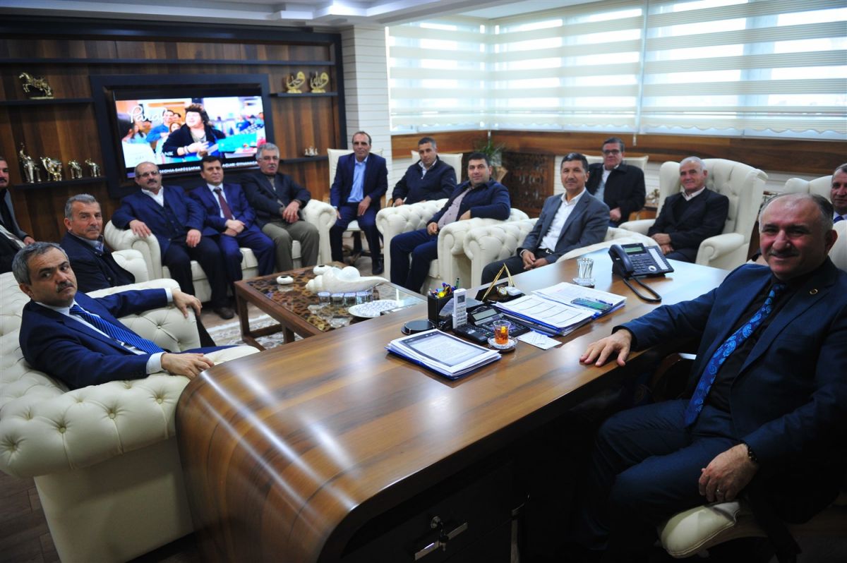 BAŞKAN NEŞET ÇAĞLAYAN ISPARTA EĞİRDİR'Lİ MUHTARLARI AĞIRLADI 