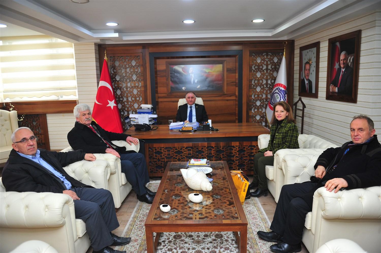 BAŞKAN ÇAĞLAYAN CHP YÖNETİMİNİ AĞIRLADI 