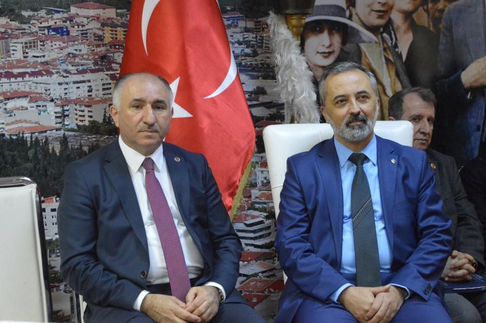 MUHTARLARA SOSYAL HİZMETLER ANLATILDI 