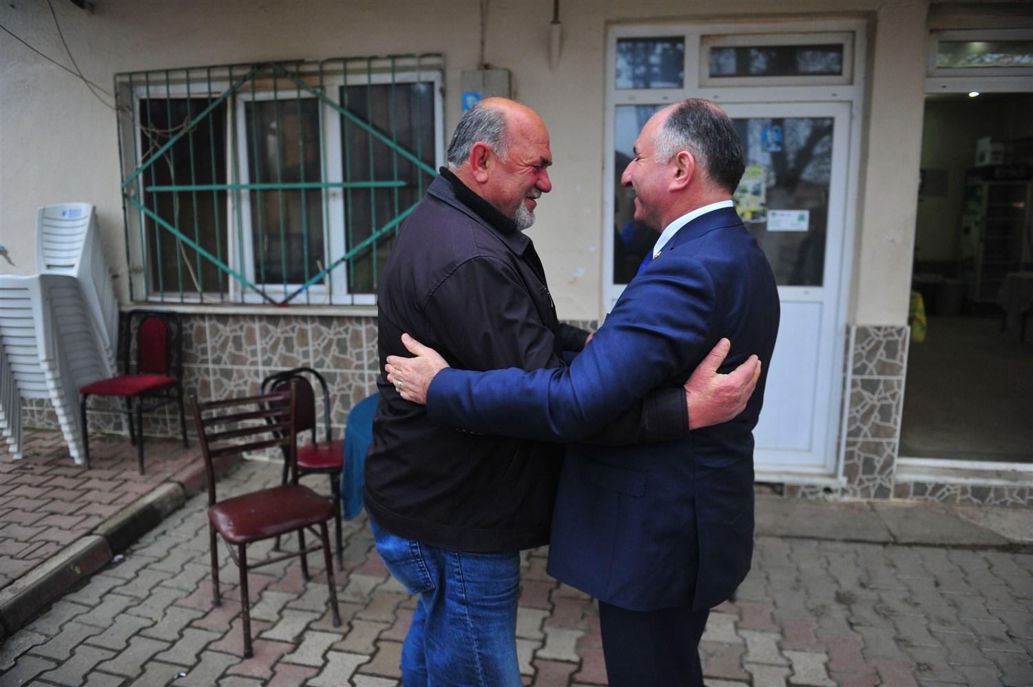 BAŞKAN ÇAĞLAYAN KARSAK, GEMİÇ, AKHAREM VE YENİ SÖLÖZ'DE VATANDAŞLARLA BULUŞTU 