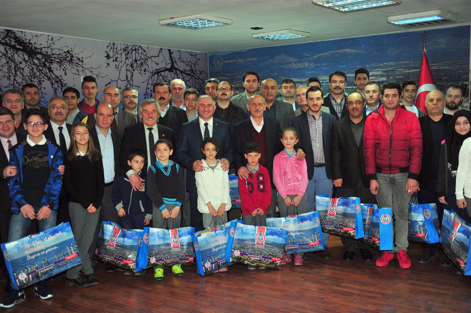 BELEDİYEDEN EĞİTİME VE SPORA DESTEK DEVAM EDİYOR 