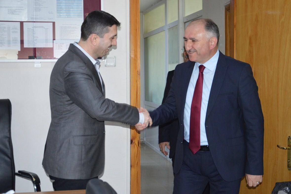 BAŞKAN ÇAĞLAYAN BELEDİYE PERSONELİNİN KANDİLİNİ KUTLADI 