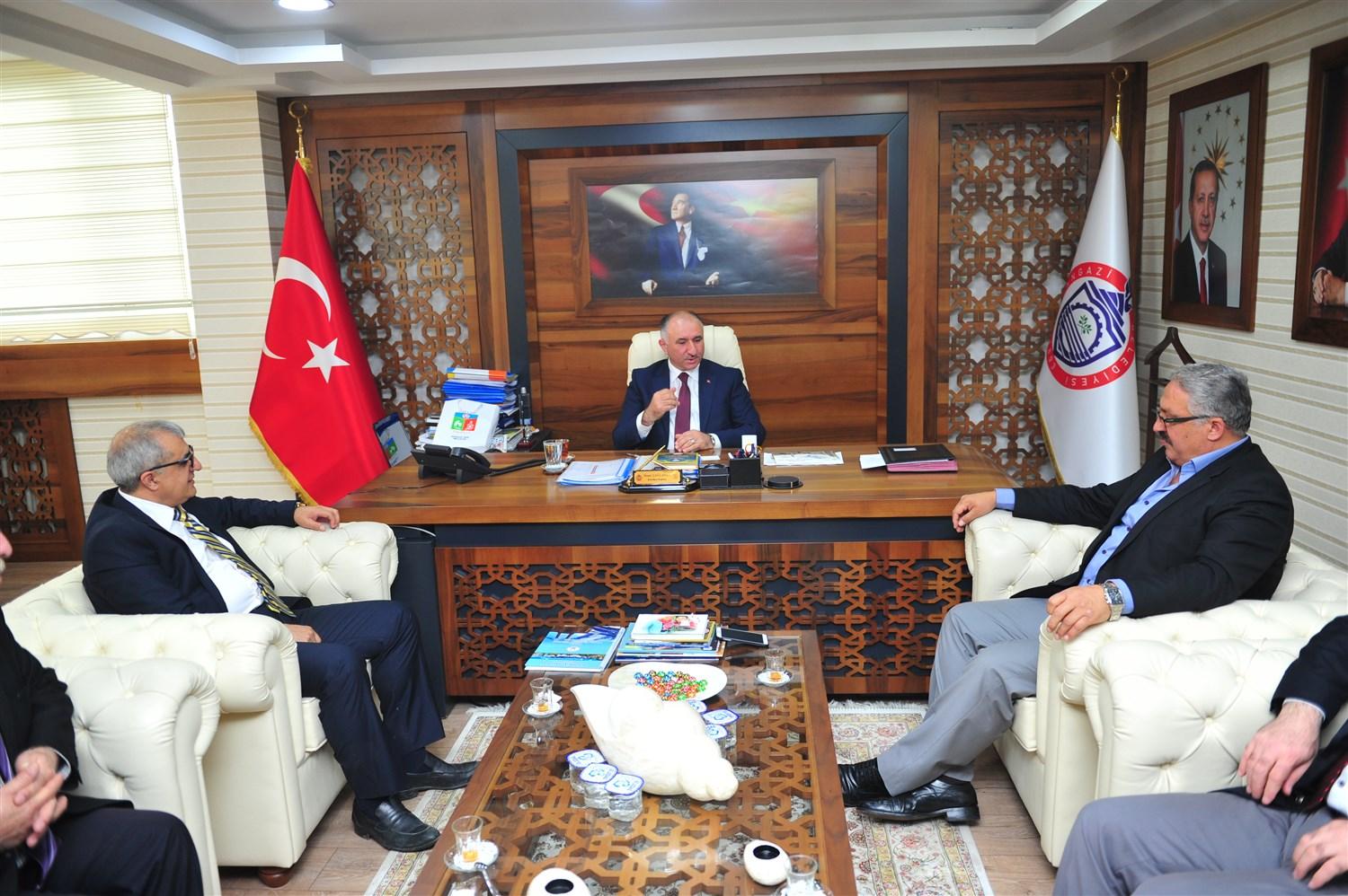 ERZURUMLULAR FEDERASYONU’NDAN BAŞKAN ÇAĞLAYAN’A ZİYARET 